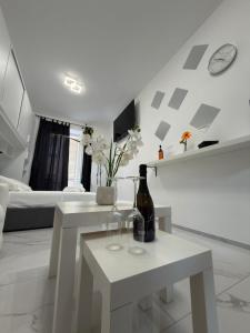 Black & White Suite - Politecnico