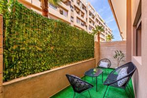 Exceptional 4-Bedroom Duplex Pool & Security