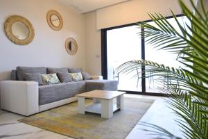 Sunset Sailors Sky & Sea Retreat