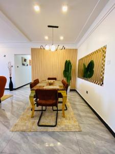 Stylish 3BR At Staroot Residency With Twin Bed Pool