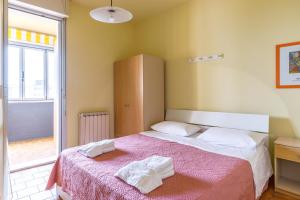 Piscina Gratis, Harmony Pool & Sea View