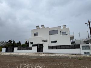 Toska Residence