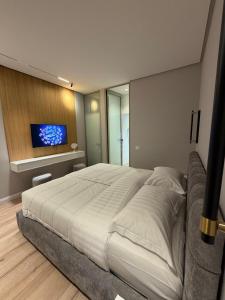 Cozy apartament near city center with stylish design