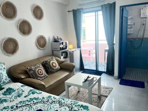 401 Budget Room Utilities WiFi Balcony in Ratchada