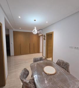 Studio une chambre au bord de la mer avec piscine partagée