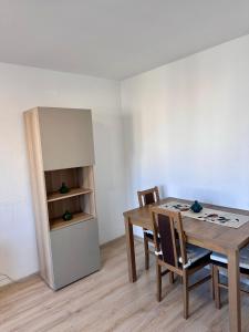 Metro Central 3 Rooms Apartment