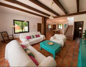 Agradable casa de playa con piscina. El Palmar