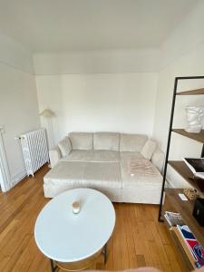 Chic Paris Flat & 3 Balconies