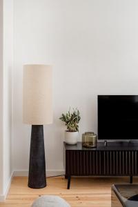 AB10 Modern Lisbon with AC and Balcony