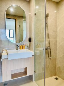 Vinhomes Grand Park 2 Bedroom Apartment Quiet Area Fast WiFi