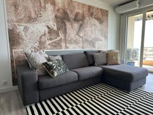 Golf Juan Studio Beach across the street sleeps 4