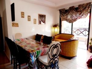1001 Nights Poolside Panorama