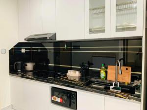 Vinhomes Grand Park 2 Bedroom Apartment Quiet Area Fast WiFi