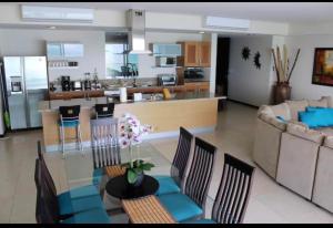 Peninsula Puerto Vallarta beachfront condos