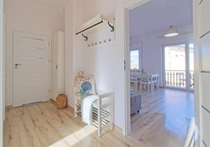 241 - Quadrilo completamente ristrutturato al secondo piano, vista mare 50 mt dalla spiaggia - WI FI e SPIAGGIA INCLUSA