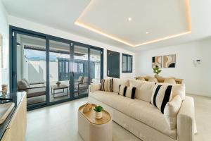 Entire house, rooftop saltwater pool