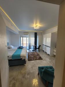 White tower mamaia seaview studio