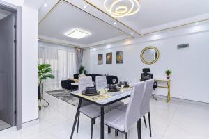 Lavish Family Escape Kilimani, 2BR,Pool, Gym & Field
