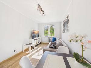 SeaSide Light Gdynia Miłosza 3 by Solarento