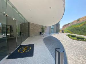 MOTTO Executive Stays Condominium