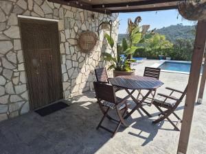 Bravaholidays-621-Refugio Espigol