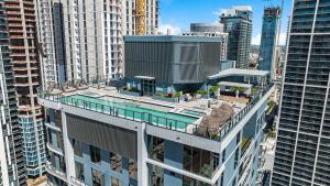 Downtown Studio 1409 with City Views rooftop pool Hosted By Marba Group