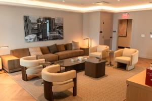 Downtown Studio 1409 with City Views rooftop pool Hosted By Marba Group