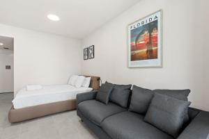 Downtown Studio 1409 with City Views rooftop pool Hosted By Marba Group