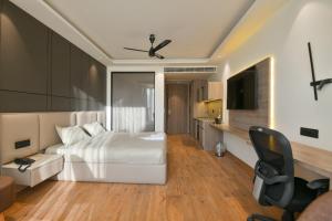 Melange Hotel By Dreamwood Cyber Hub Gurgaon