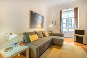 Chiado Balcony Apartment