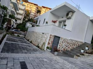 H&H Villa Saranda