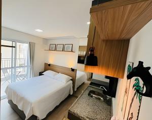 Loft com sacada extendida acesso facil a av Paulista 1206