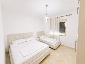 H&G Seaview Apartments