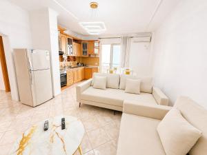 H&G Seaview Apartments