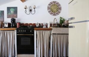 Collobrières - charming renovated village house - 30 minutes beautiful beaches