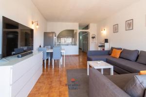 Cozy 1-Bedroom Apartment, Pool, Central Albufeira