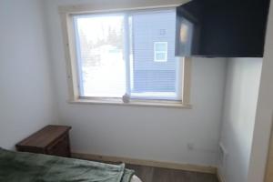 Seward Mountain View Cabins #10