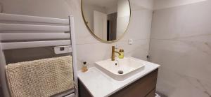 Domino 1 Superbement rénové - 2 chambres - Terrasse à 300m plage commerces