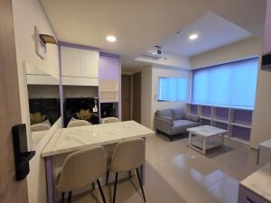 55th Floor 2BR Stunning View Meikarta District 2