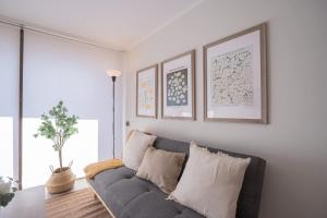 Stylish 1BR Apt Oasis Steps from Costanera Center