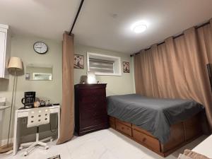 Private Bachelor Suite Near PNE