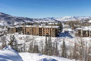 CB313 - Storm Meadows Club B Condominiums