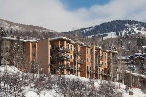CB313 - Storm Meadows Club B Condominiums