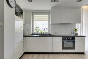 Sw Barbary 200 by Grand Apartments