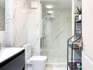 NEW Bright 2BR Flat Top Location Piata Romana