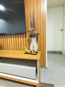 Apto 100 metros da Praia Martin de Sá