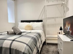 Parking, Self-Check in, Modern Home 3 Bedrooms