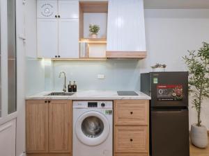 Annam Deluxe Rustic Apartment - 5 minutes to Westlake