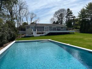Long View House-with heated pool 1,3M to US Open Golf Club