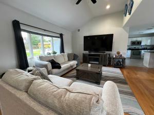 Long View House-with heated pool 1,3M to US Open Golf Club